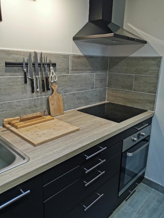 Les Papillons De St Leonard Apartment องเฟลอร์ ภายนอก รูปภาพ